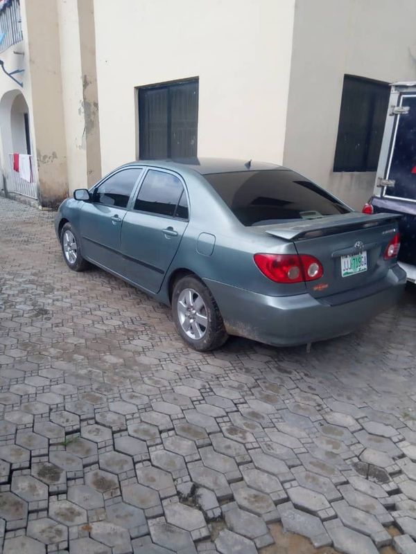 Thumbnail 2 of 2005 Toyota Corolla Le